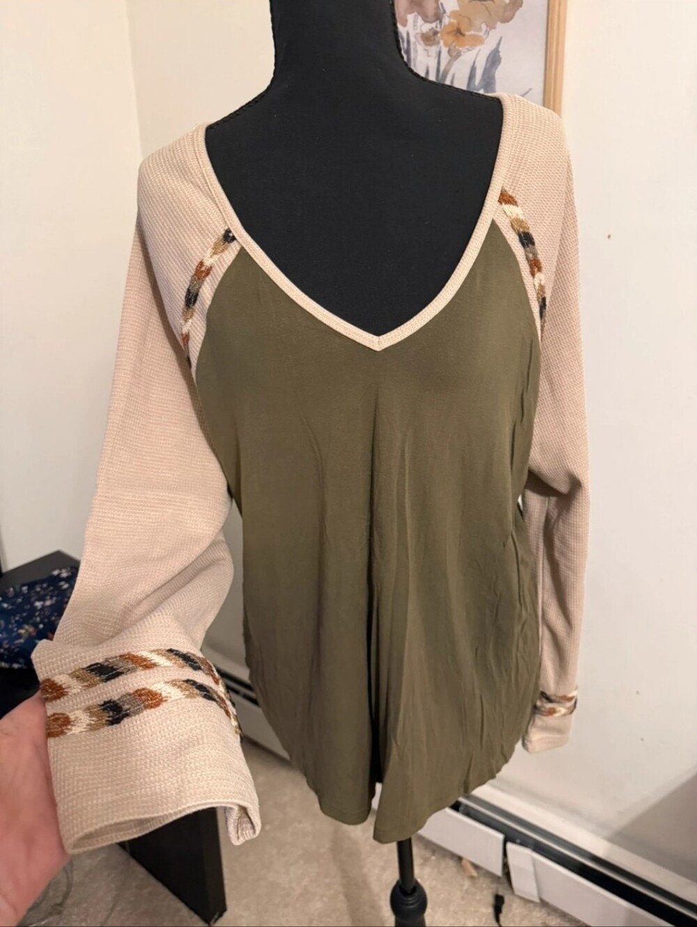 POL Mixed Media Thermal Top